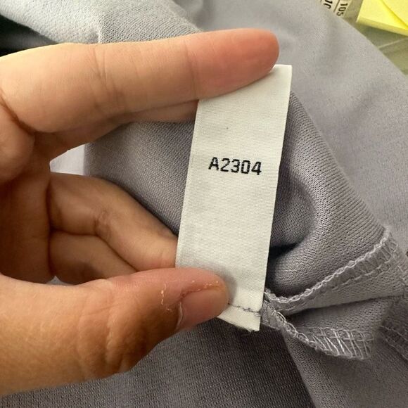 Bob Mackie Wearable Art Gray V Neck Embroidered Tunic Long Sleeves size XS - Picture 8 of 9